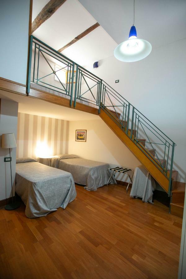 Apartamento Sweet Toledo By Dimorra Nápoles Exterior foto